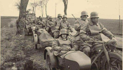  多特防线漏洞百出遭诟病  