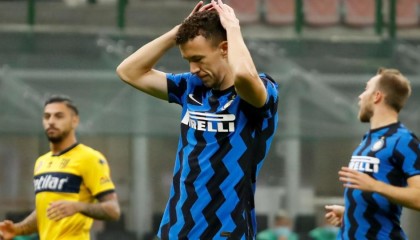  科隆门将超神扑救零封拜仁攻击群  