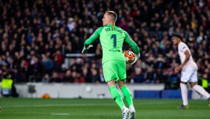  特尔施特根神扑救主，门兴客场零封柏林联合  