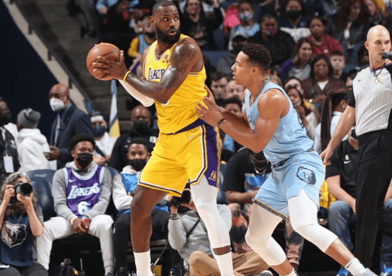  莫兰特禁赛复出灰熊不敌老鹰  